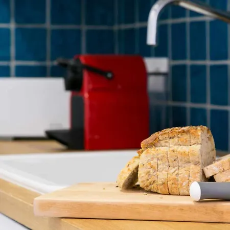 Appartamento Estudio Com Terraco Junto Ao Lx Factory