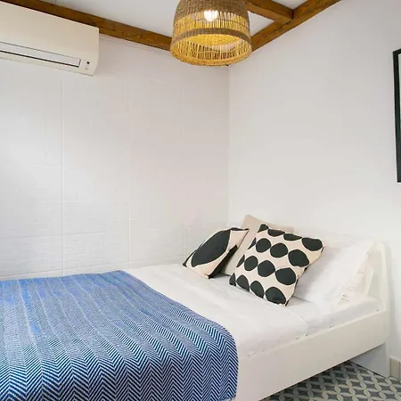 Lx Factory- Modern Com Terraco Privado