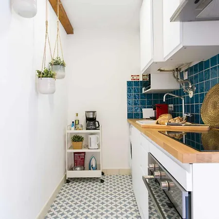 Estudio Com Terraco Junto Ao Lx Factory Lisbona